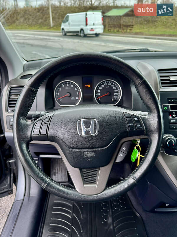 Позашляховик / Кросовер Honda CR-V 2011 в Полтаві