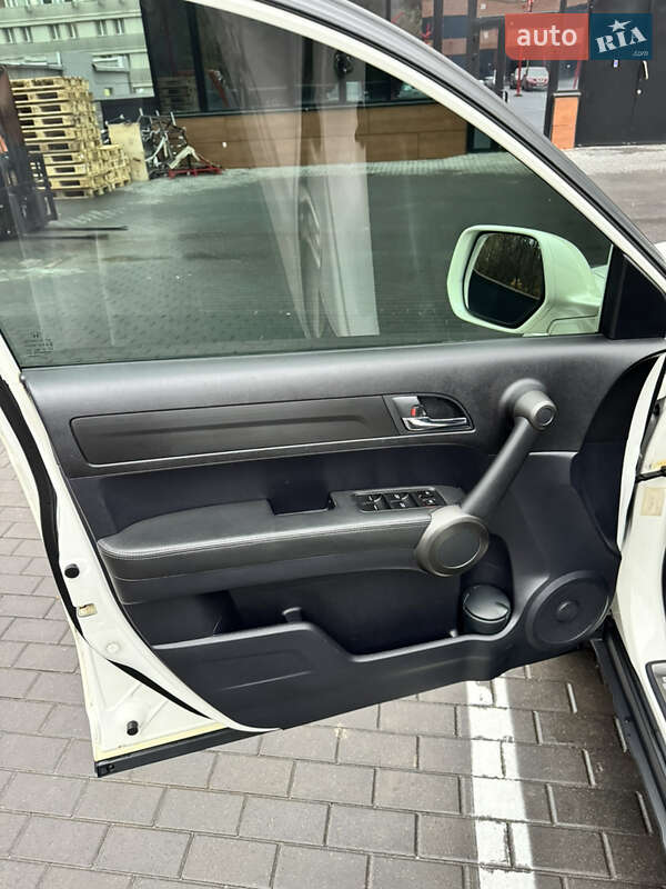 Позашляховик / Кросовер Honda CR-V 2011 в Києві фото 20 Позашляховик / Кросовер Honda CR-V 2011 в Києві