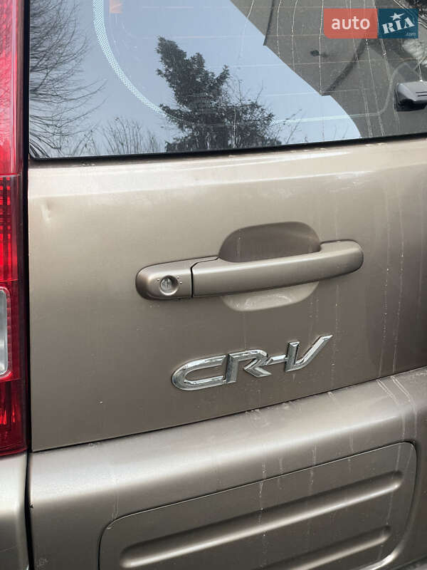 Внедорожник / Кроссовер Honda CR-V 2003 в Львове