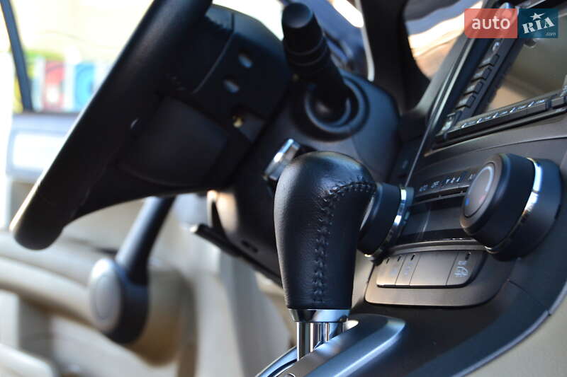 Позашляховик / Кросовер Honda CR-V 2011 в Дрогобичі