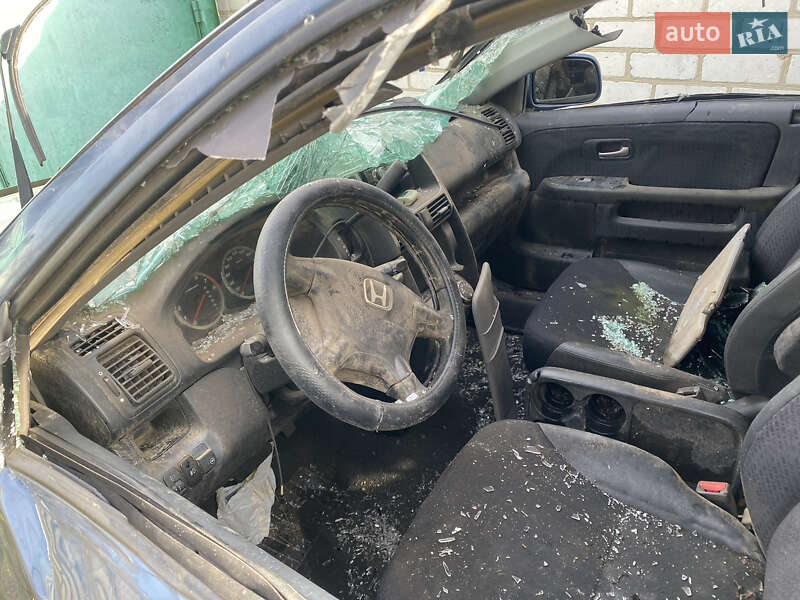 Внедорожник / Кроссовер Honda CR-V 2004 в Бобровице