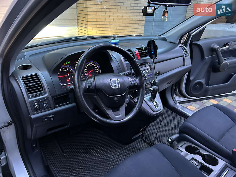Внедорожник / Кроссовер Honda CR-V 2011 в Черкассах