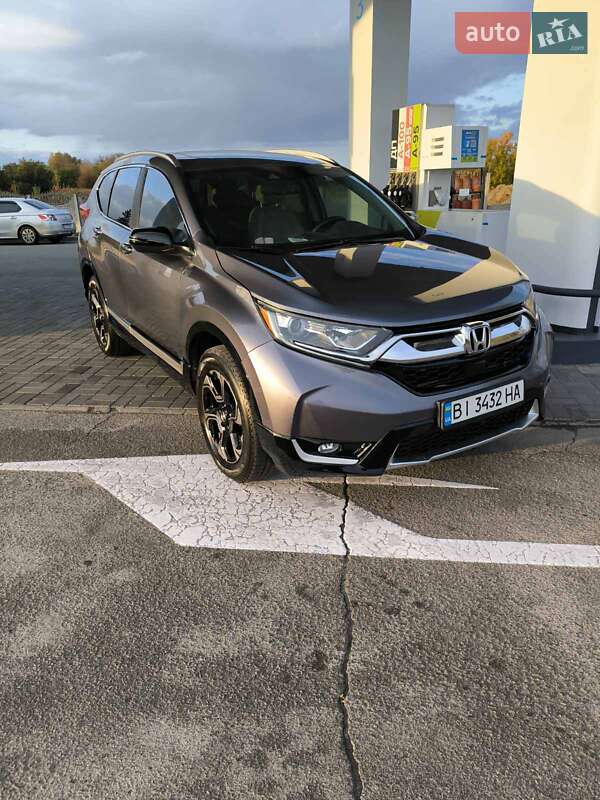 Позашляховик / Кросовер Honda CR-V 2016 в Полтаві
