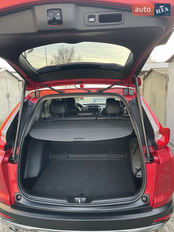 Позашляховик / Кросовер Honda CR-V 2018 в Києві