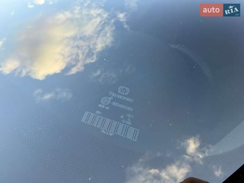 Позашляховик / Кросовер Honda CR-V 2017 в Києві