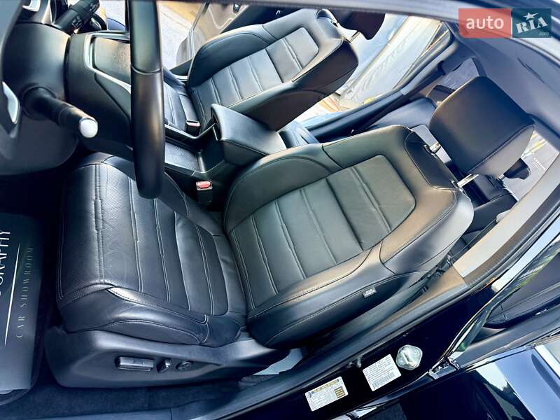 Позашляховик / Кросовер Honda CR-V 2017 в Києві