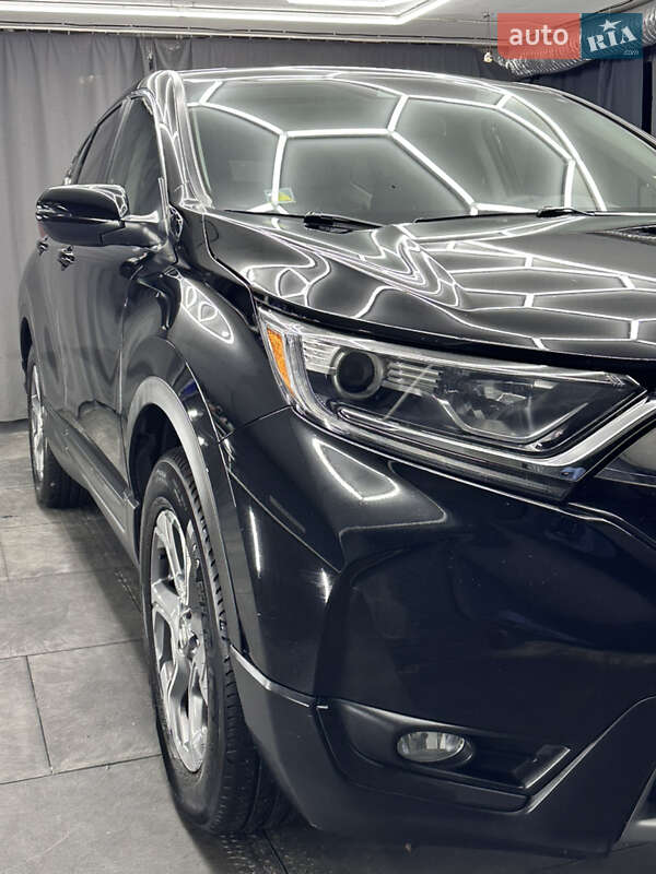 Внедорожник / Кроссовер Honda CR-V 2017 в Киеве