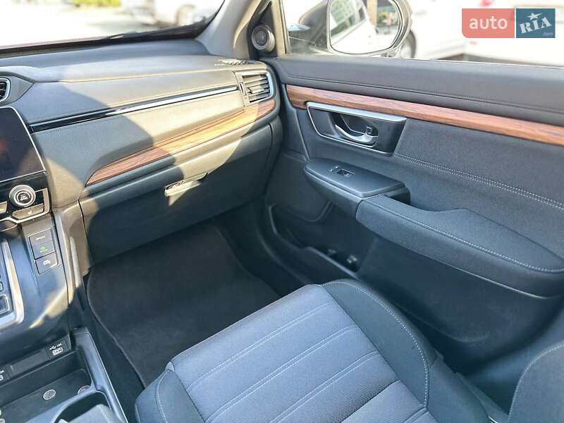 Внедорожник / Кроссовер Honda CR-V 2021 в Хмельницком