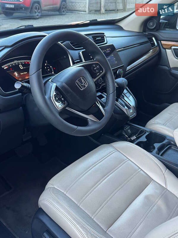 Позашляховик / Кросовер Honda CR-V 2017 в Львові