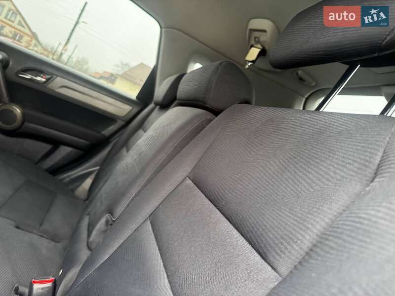 Внедорожник / Кроссовер Honda CR-V 2011 в Ахтырке фото 37 Внедорожник / Кроссовер Honda CR-V 2011 в Ахтырке