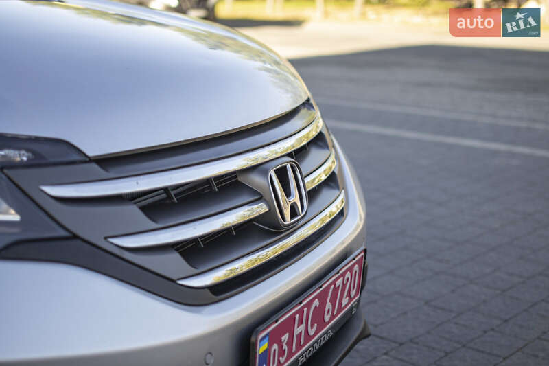 Позашляховик / Кросовер Honda CR-V 2014 в Гайсину