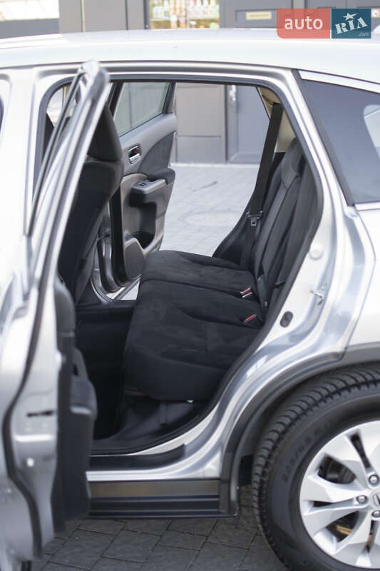 Позашляховик / Кросовер Honda CR-V 2014 в Гайсину