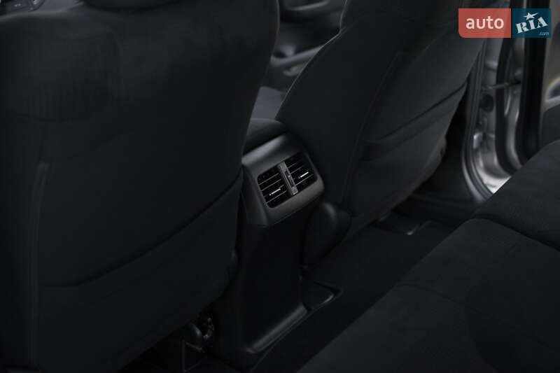 Позашляховик / Кросовер Honda CR-V 2014 в Гайсину