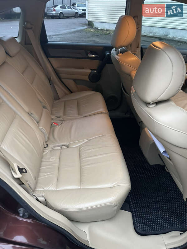 Внедорожник / Кроссовер Honda CR-V 2011 в Киеве