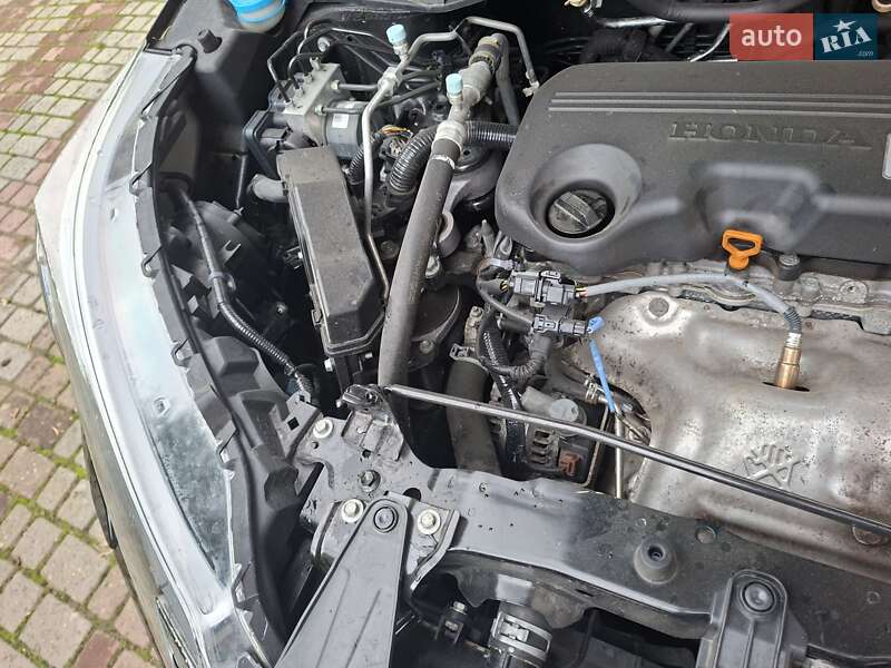 Внедорожник / Кроссовер Honda CR-V 2015 в Трускавце фото 21 Внедорожник / Кроссовер Honda CR-V 2015 в Трускавце