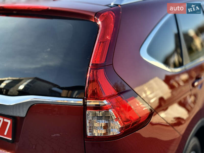 Внедорожник / Кроссовер Honda CR-V 2015 в Радивилове