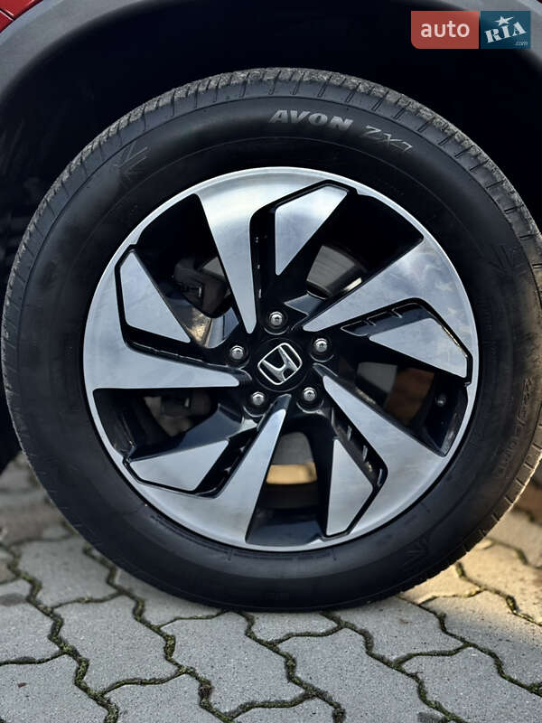 Внедорожник / Кроссовер Honda CR-V 2015 в Радивилове