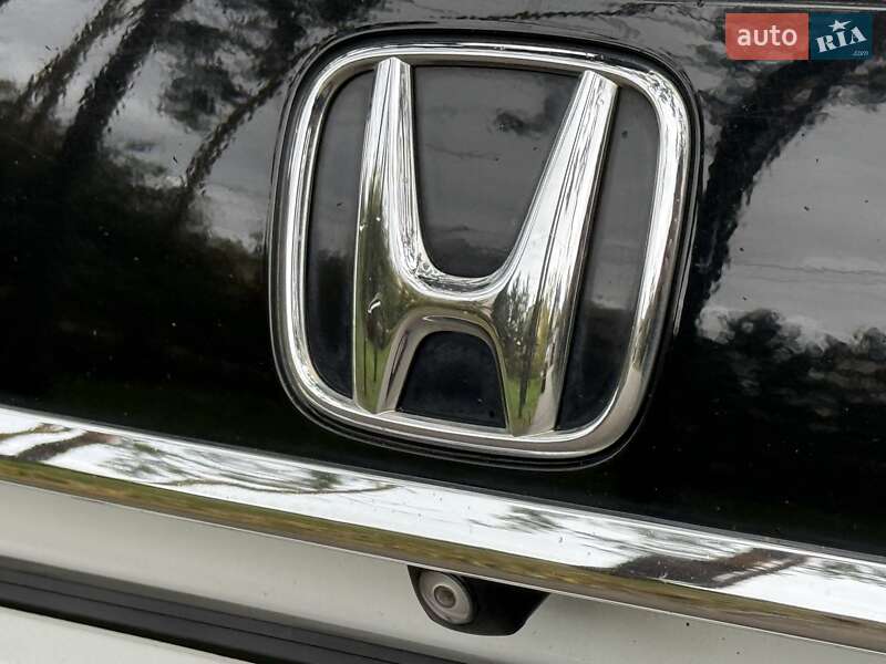 Внедорожник / Кроссовер Honda CR-V 2015 в Киеве