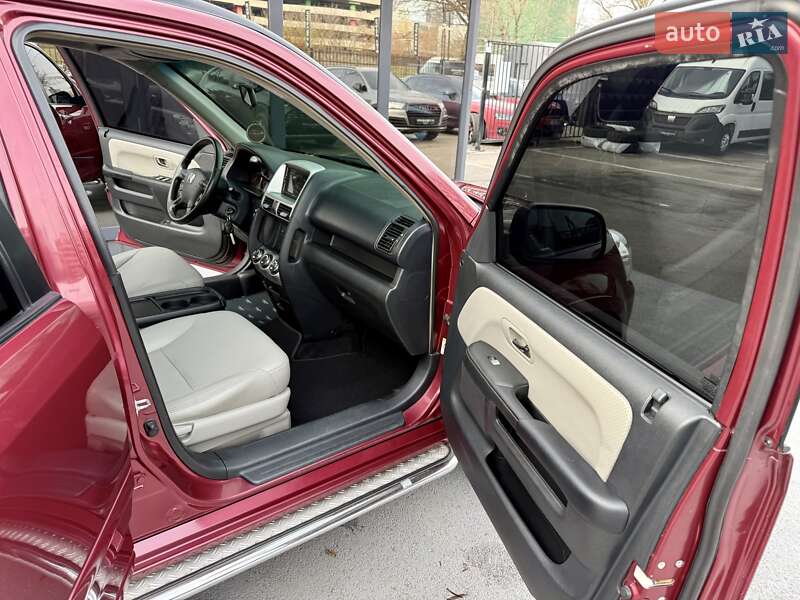 Позашляховик / Кросовер Honda CR-V 2006 в Києві