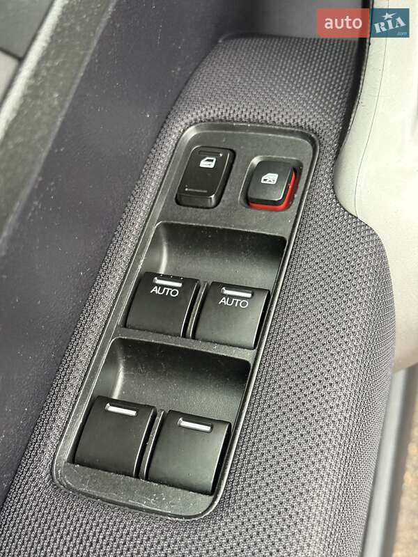 Позашляховик / Кросовер Honda CR-V 2008 в Києві