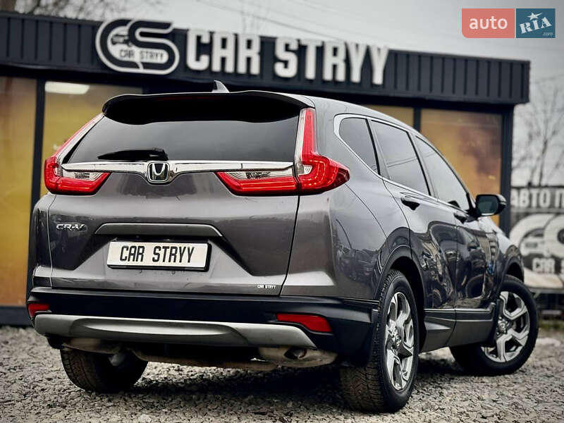 Позашляховик / Кросовер Honda CR-V 2017 в Стрию