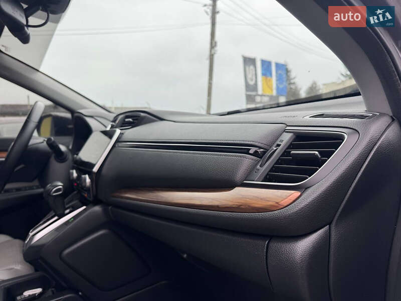 Позашляховик / Кросовер Honda CR-V 2017 в Стрию