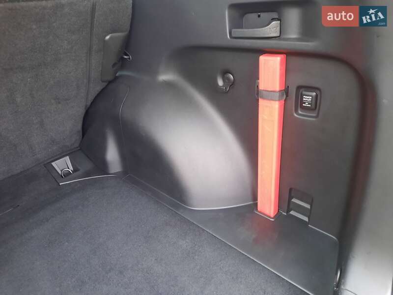 Внедорожник / Кроссовер Honda CR-V 2014 в Стрые