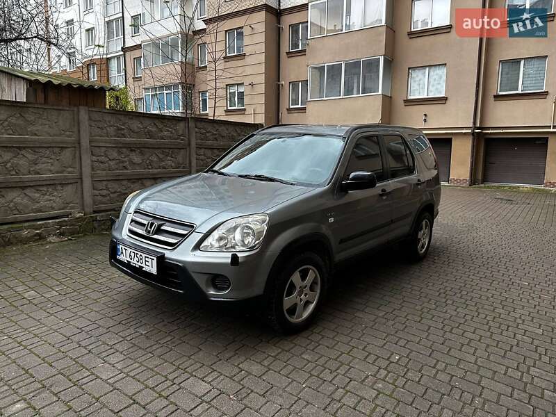 Внедорожник / Кроссовер Honda CR-V 2005 в Ивано-Франковске
