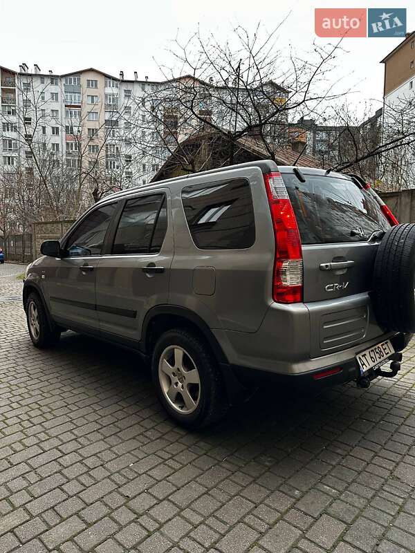 Внедорожник / Кроссовер Honda CR-V 2005 в Ивано-Франковске