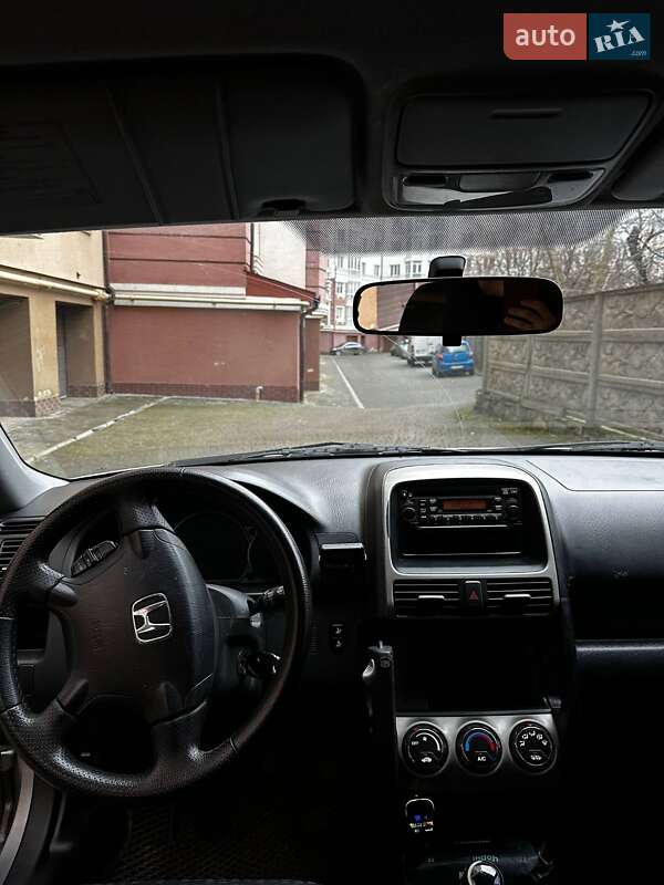 Внедорожник / Кроссовер Honda CR-V 2005 в Ивано-Франковске