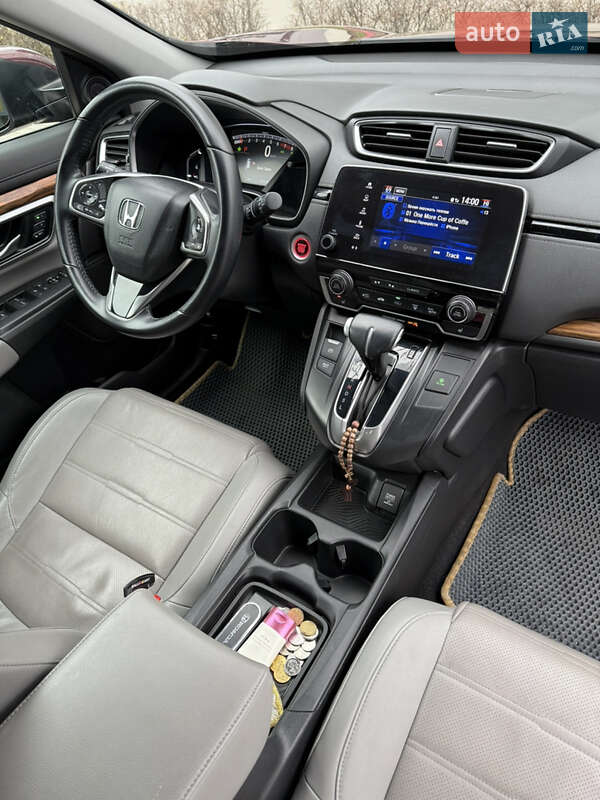 Внедорожник / Кроссовер Honda CR-V 2018 в Хмельницком