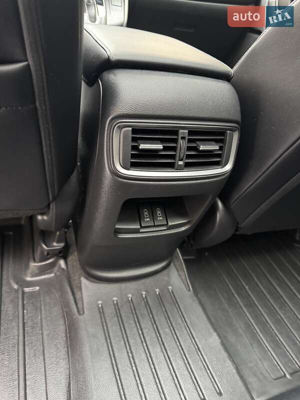 Позашляховик / Кросовер Honda CR-V 2018 в Києві фото 51 Позашляховик / Кросовер Honda CR-V 2018 в Києві