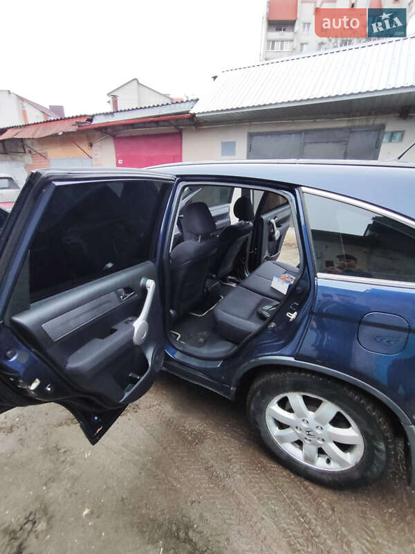 Внедорожник / Кроссовер Honda CR-V 2006 в Тернополе