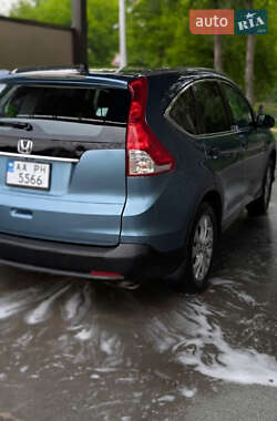 Позашляховик / Кросовер Honda CR-V 2014 в Києві