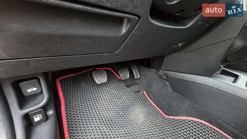 Позашляховик / Кросовер Honda CR-V 2006 в Дніпрі фото 9 Позашляховик / Кросовер Honda CR-V 2006 в Дніпрі