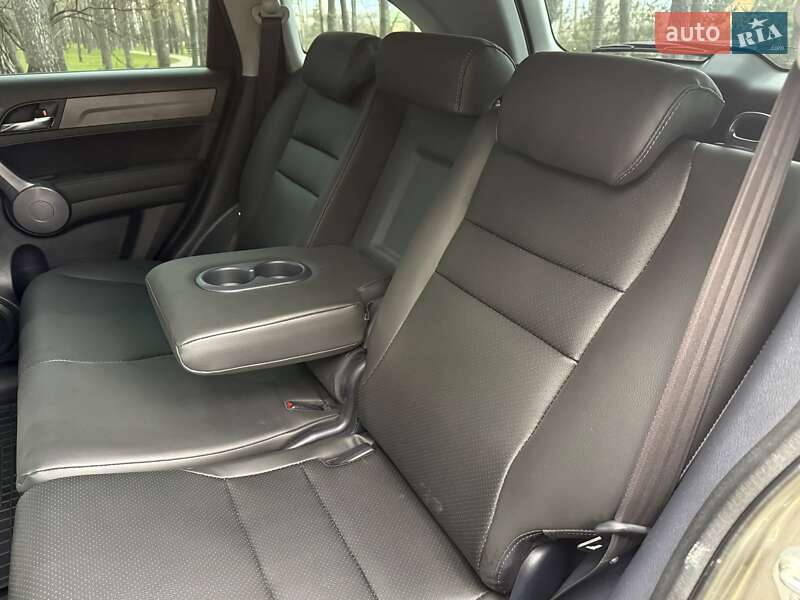Позашляховик / Кросовер Honda CR-V 2009 в Києві