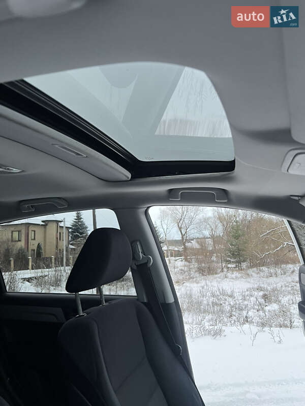 Позашляховик / Кросовер Honda CR-V 2011 в Богодухіву