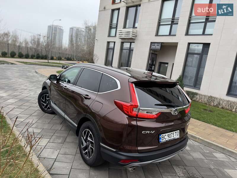 Внедорожник / Кроссовер Honda CR-V 2018 в Киеве