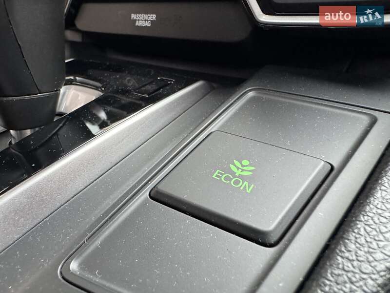 Внедорожник / Кроссовер Honda CR-V 2018 в Киеве