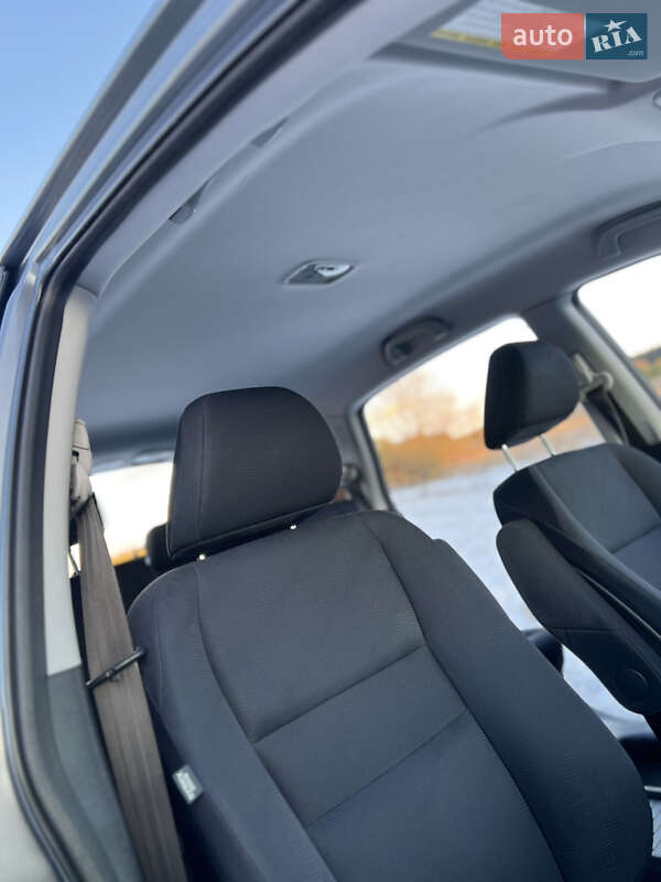 Внедорожник / Кроссовер Honda CR-V 2010 в Радивилове