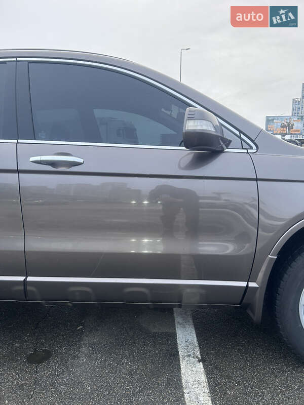 Внедорожник / Кроссовер Honda CR-V 2010 в Киеве