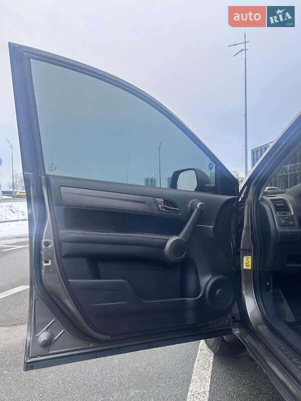 Внедорожник / Кроссовер Honda CR-V 2010 в Киеве