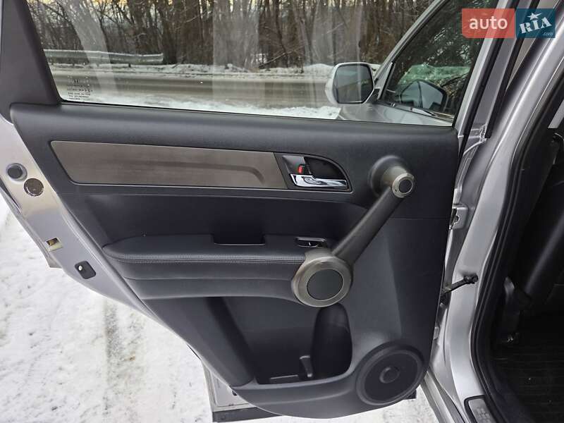 Позашляховик / Кросовер Honda CR-V 2011 в Харкові