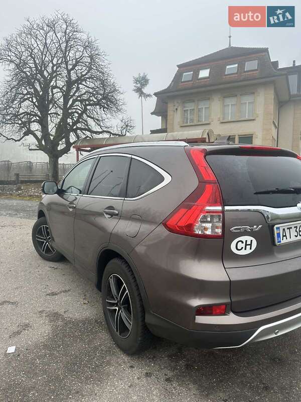 Позашляховик / Кросовер Honda CR-V 2016 в Городенці