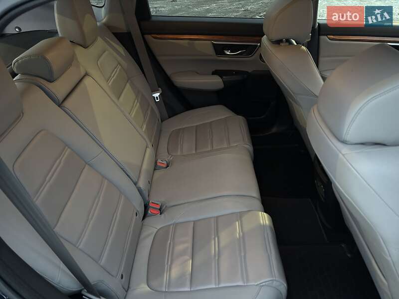 Внедорожник / Кроссовер Honda CR-V 2017 в Киеве