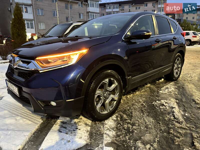 Внедорожник / Кроссовер Honda CR-V 2017 в Киеве