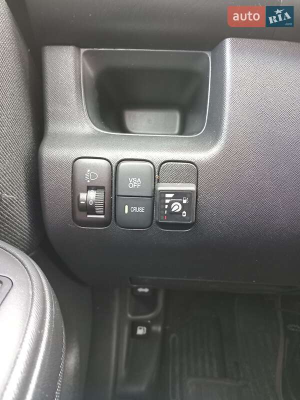 Внедорожник / Кроссовер Honda CR-V 2005 в Кременчуге