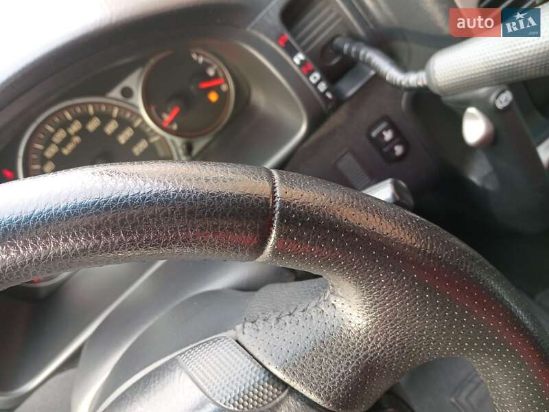 Внедорожник / Кроссовер Honda CR-V 2005 в Кременчуге