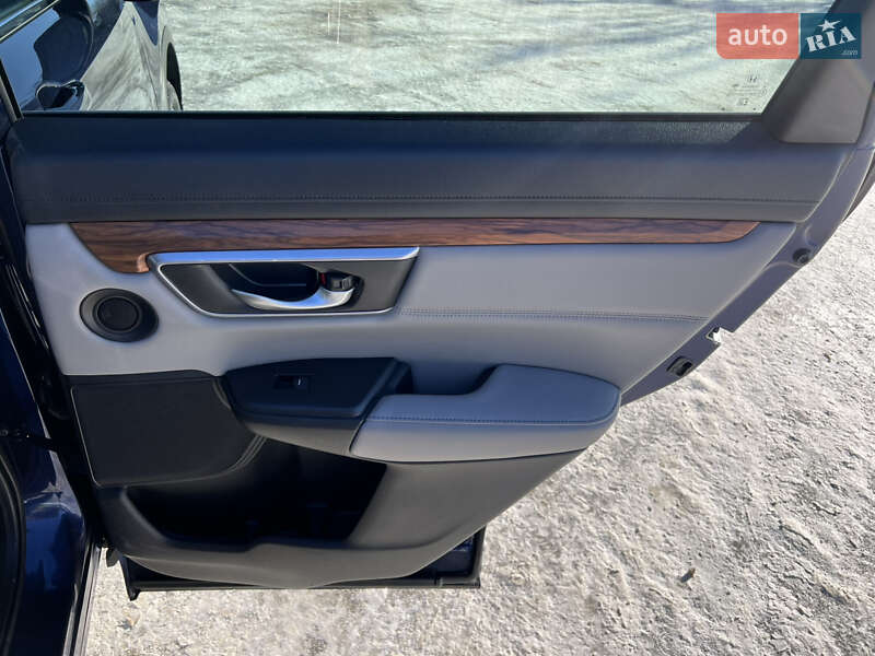 Внедорожник / Кроссовер Honda CR-V 2017 в Киеве фото 49 Внедорожник / Кроссовер Honda CR-V 2017 в Киеве