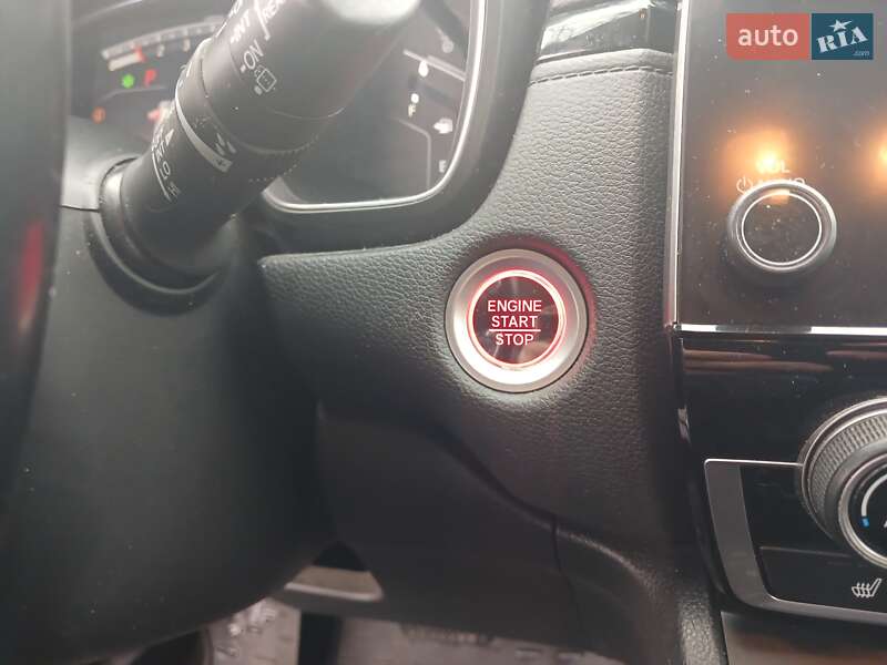 Внедорожник / Кроссовер Honda CR-V 2018 в Полтаве